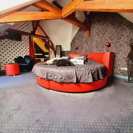 Chatellerie De Schoebeque מלון