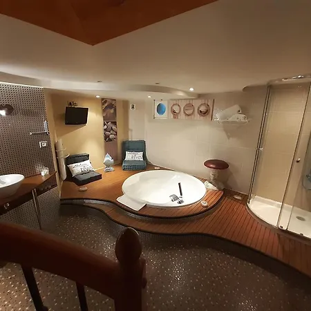 מלון Chatellerie De Schoebeque קסל