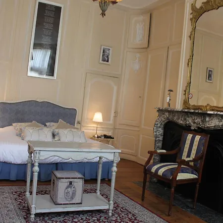 מלון Chatellerie De Schoebeque