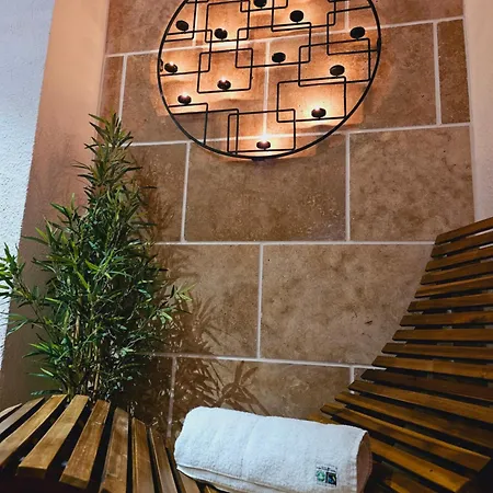 מלון Chatellerie De Schoebeque