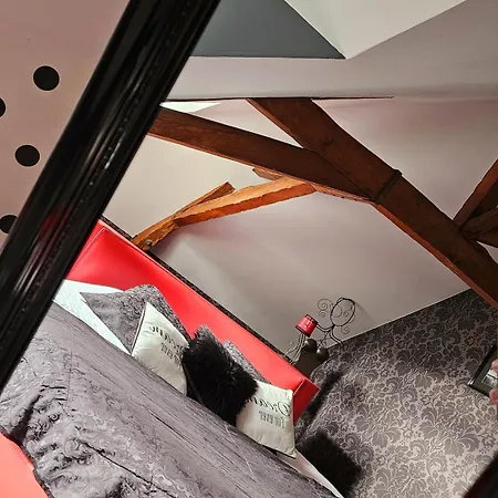 Chatellerie De Schoebeque מלון 4*