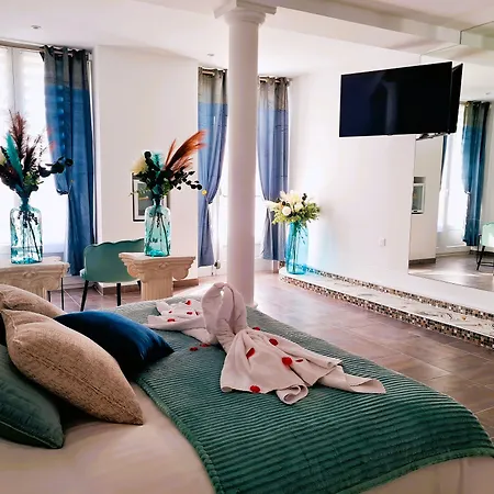 מלון Chatellerie De Schoebeque