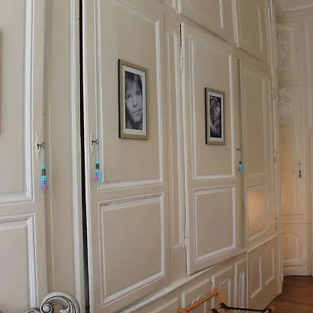 מלון Chatellerie De Schoebeque קסל